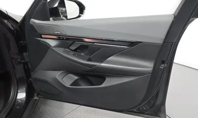 BMW i5 2024, 35595 км, за 39283.41 USD - фото 24