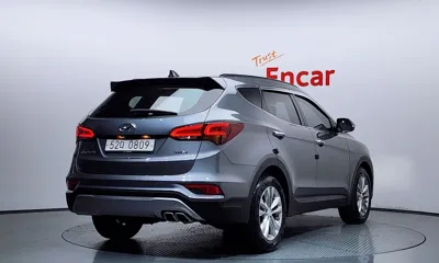 Hyundai Santafe 2016, 72932 км, за 7622.15 USD
