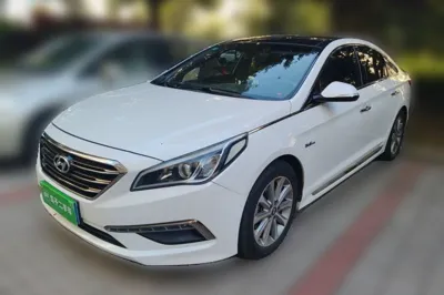 Hyundai Sonata · 2015 год