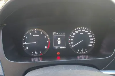 Hyundai Sonata 2015, 70900 км, за 5403 USD - фото 11