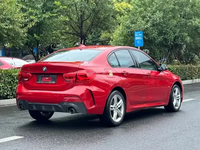 BMW 1 Series 2021, 50000 км, за 10484.07 USD
