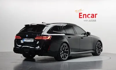 BMW M5 2026, 4057 км, за 133034.21 USD