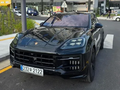 Porsche Cayenne · 2025 год