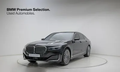 BMW 7-Series · 2021 год