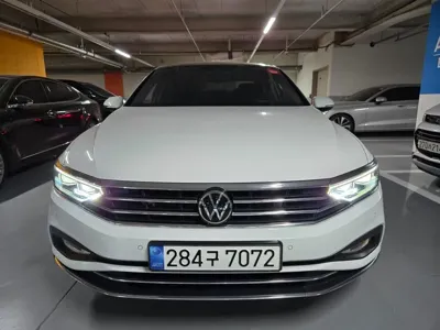 Volkswagen Passat 2022, 44107 км, за 16848.83 USD