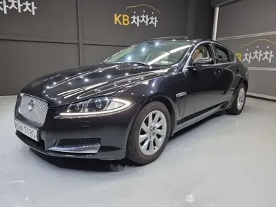 Jaguar XF · 2013 год