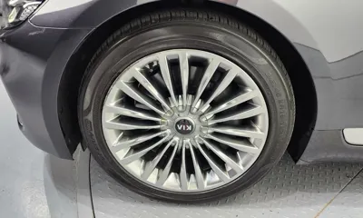 Kia K9 2019, 114085 км, за 12808.72 USD