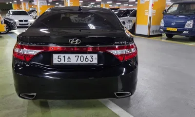 Hyundai Grandeur 2014, 170914 км, за 2459.07 USD