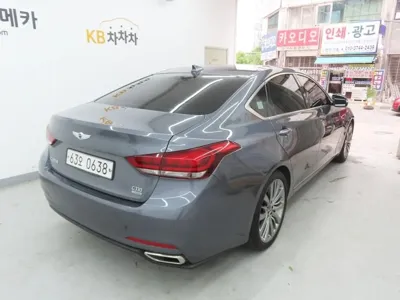 Hyundai Genesis 2016, 70595 км, за 10371.54 USD