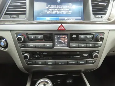 Hyundai Genesis 2016, 70595 км, за 10371.54 USD - фото 12