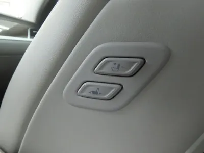 Hyundai Genesis 2016, 70595 км, за 10371.54 USD - фото 15