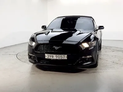 Ford Mustang 2017, 78102 км, за 12295.09 USD