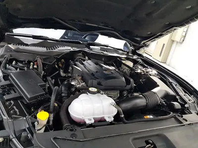 Ford Mustang 2017, 78102 км, за 12295.09 USD - фото 6
