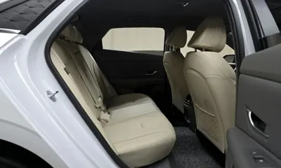 Hyundai Avante 2025, 21993 км, за 15731.65 USD - фото 12