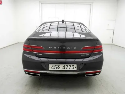 Genesis G90 2019, 119632 км, за 12490.25 USD