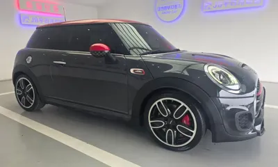 MINI Cooper 2016, 97603 км, за 6892.48 USD - фото 7
