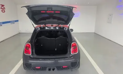 MINI Cooper 2016, 97603 км, за 6892.48 USD - фото 9