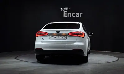 Kia K3 2015, 88387 км, за 4225.44 USD