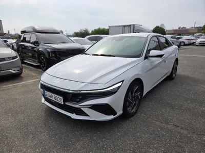 Hyundai Avante 2024, 17055 км, за 15302.46 USD