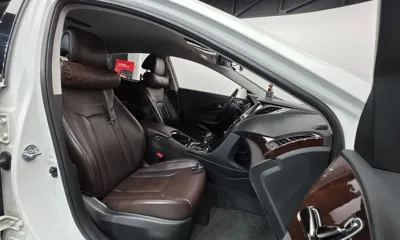 Hyundai Grandeur 2014, 139390 км, за 3778.5 USD - фото 10