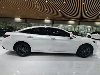 Toyota Avalon 2023, 42000 км, за 17627.67 USD