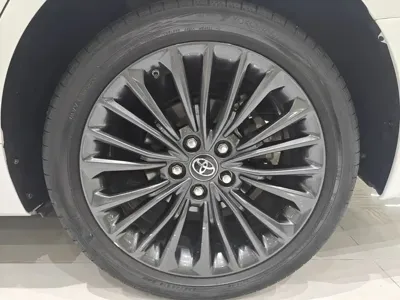 Toyota Avalon 2023, 42000 км, за 17627.67 USD