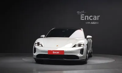 Porsche Taycan 2024, 8179 км, за 101137.04 USD