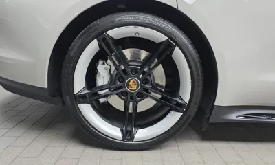 Porsche Taycan 2024, 8179 км, за 101137.04 USD