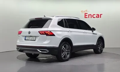 Volkswagen Tiguan 2023, 66386 км, за 29967.44 USD