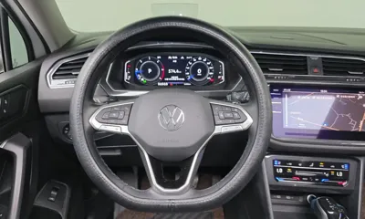 Volkswagen Tiguan 2023, 66386 км, за 29924.56 USD - фото 14