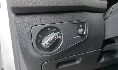 Volkswagen Tiguan 2023, 66386 км, за 29924.56 USD - фото 33