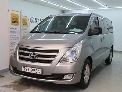 Hyundai Starex 2017, 139729 км, за 7234.94 USD