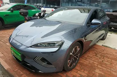 BYD Seal · 2022 год