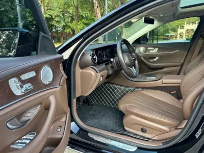 Mercedes-Benz E-Class 2020, 70000 км, за 31948.66 USD