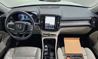 Volvo XC40 2025, 14356 км, за 25342.03 USD - фото 7