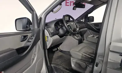 Hyundai Starex 2016, 140779 км, за 6754.96 USD - фото 10