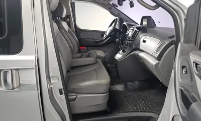 Hyundai Starex 2016, 140779 км, за 6754.96 USD - фото 11