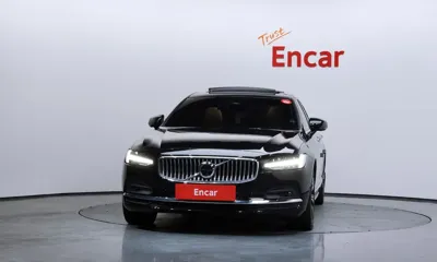 Volvo S90 2023, 62908 км, за 24720.29 USD
