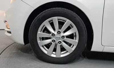 Kia K3 2013, 157601 км, за 3190.73 USD