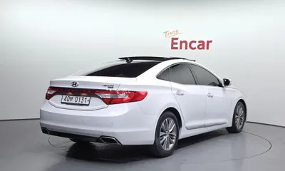 Hyundai Grandeur 2016, 158278 км, за 5853.72 USD