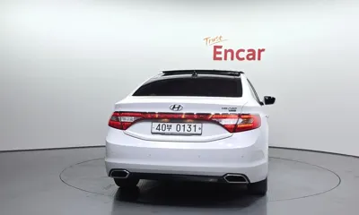 Hyundai Grandeur 2016, 158278 км, за 5853.72 USD