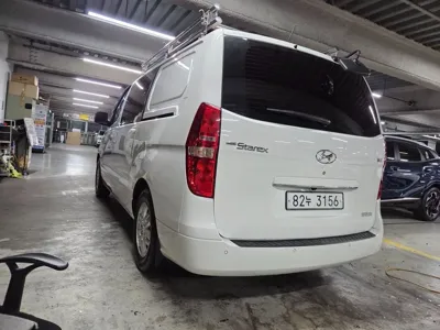 Hyundai Starex 2019, 37481 км, за 11021.4 USD