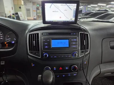 Hyundai Starex 2019, 37481 км, за 10938.12 USD - фото 7
