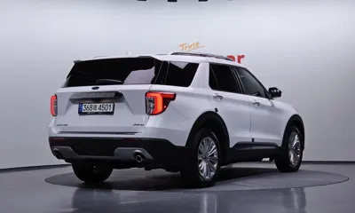 Ford Explorer 2021, 54353 км, за 20130.3 USD