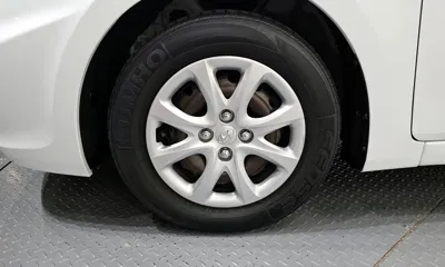 Hyundai Accent 2015, 72672 км, за 3039.31 USD