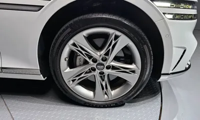 Genesis G90 2022, 65032 км, за 43681.01 USD