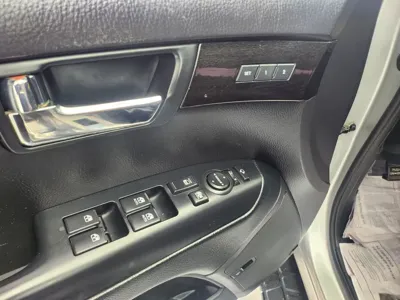 Kia Mohave 2014, 114000 км, за 7100.98 USD - фото 17
