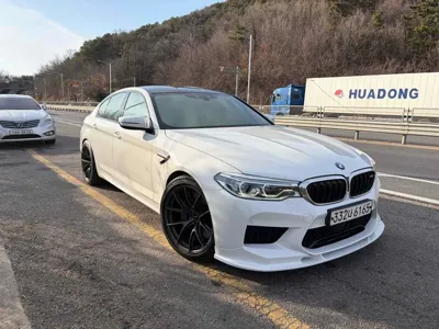BMW M5 · 2020 год