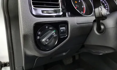 Volkswagen Golf 2015, 86801 км, за 6498.62 USD - фото 17