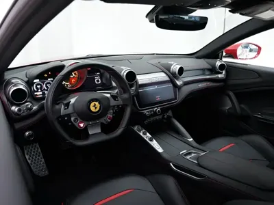Ferrari GTC4Lusso 2019, 16000 км, за 366522.86 USD - фото 6